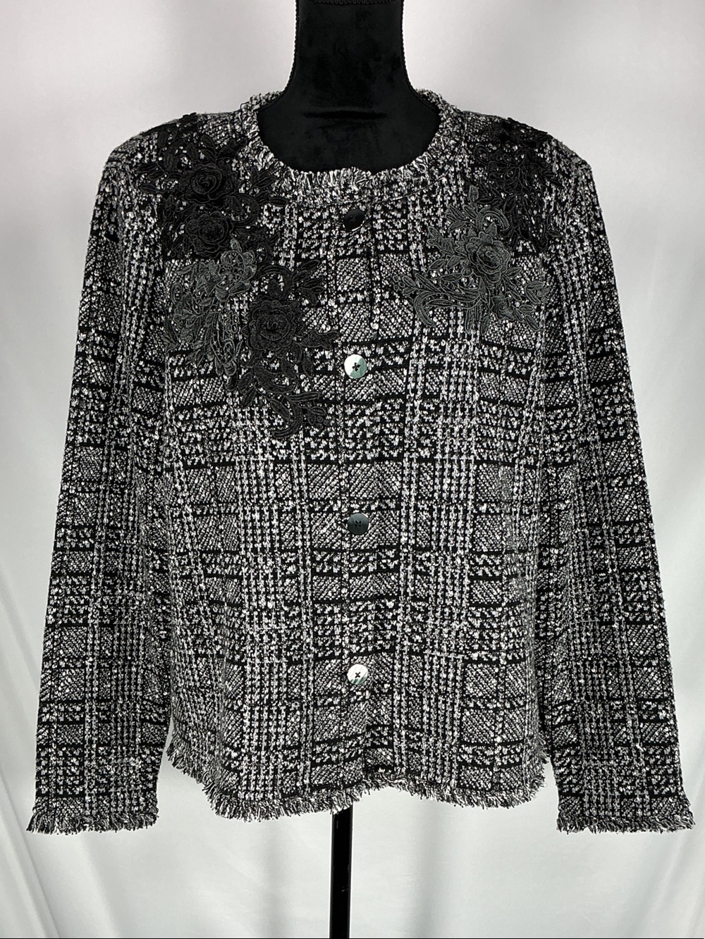Chico's Black Gray Tweed Blazer Jacket Floral Appliqué Fringe Open Neck XLarge